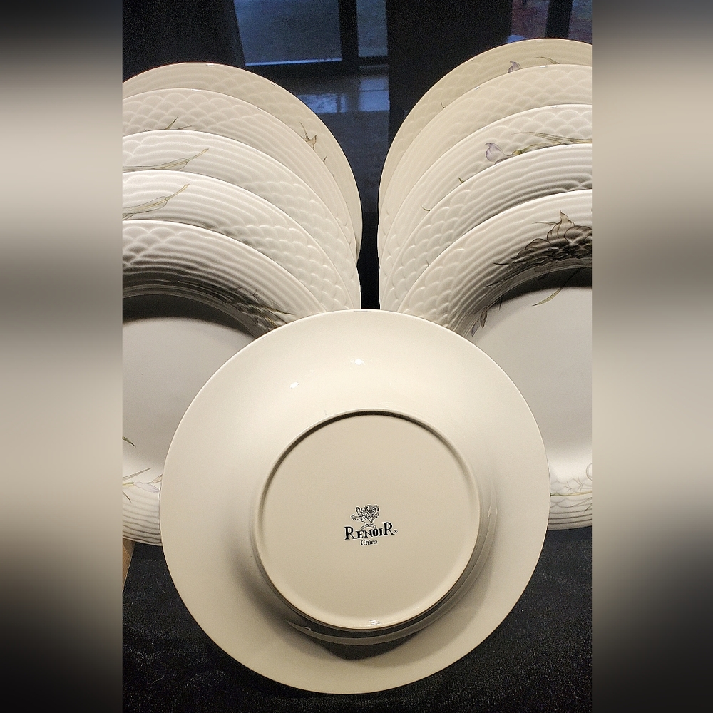 Set of 11 Renoir Vintage China 'Daffodil' Salad/Dinner Plates -No Center Flowers - Picture 5 of 8
